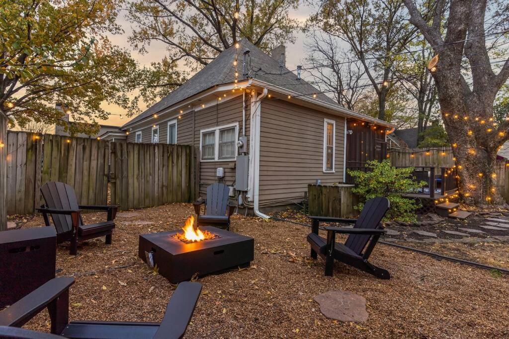 Large Historical Home W/ Fire Pit, Chef Kitchen. Memphis Eksteriør billede